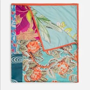 Beautiful NWT JOHNNY WAS BEACH TOWEL